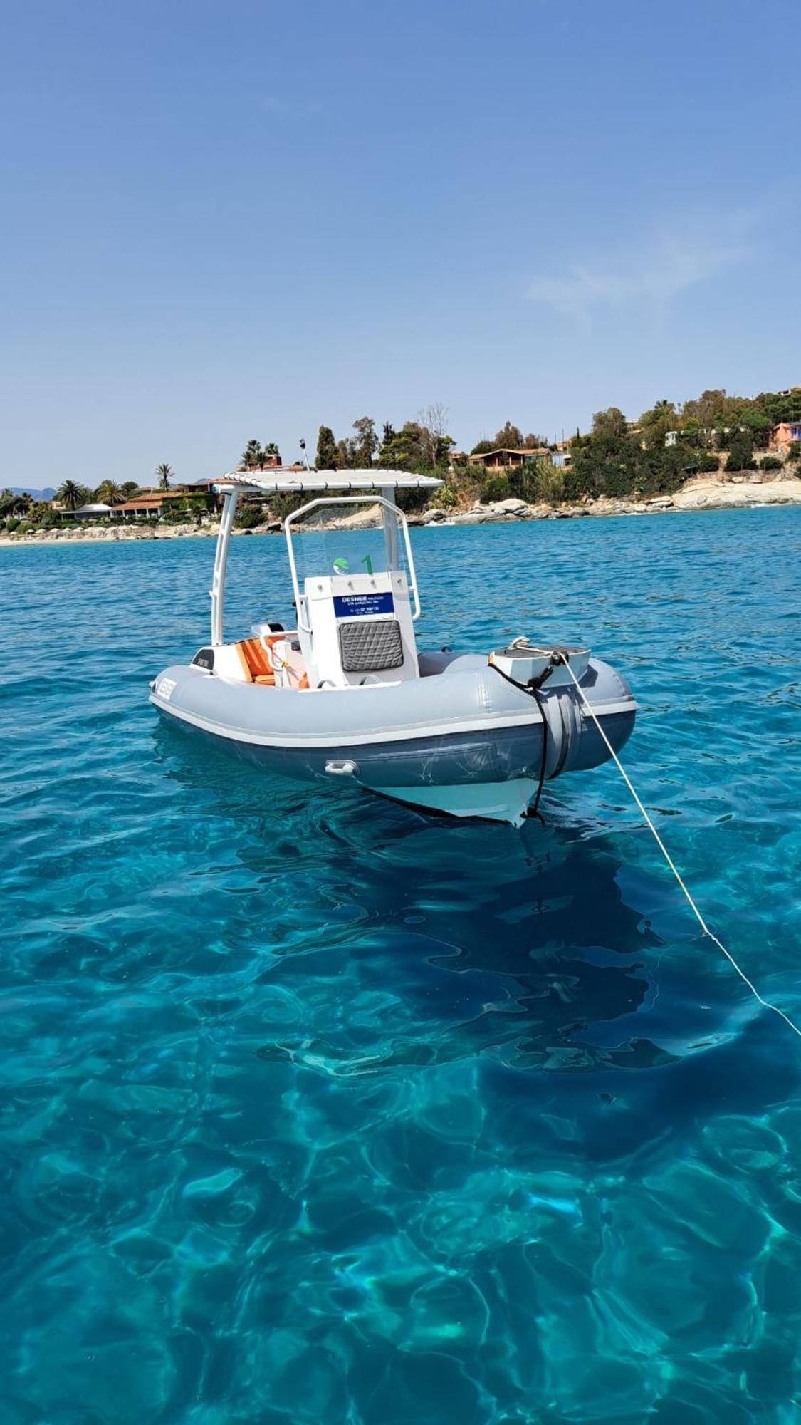 Boat & Breakfast Lucretia, Luxury Yacht Hotel Àrbatax Exterior photo